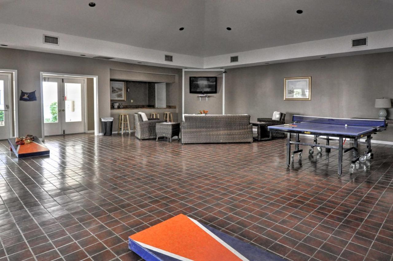 Resort-Style Hilton Head Condo - Walk To Beach! هيلتون رئيس جزيرة المظهر الخارجي الصورة